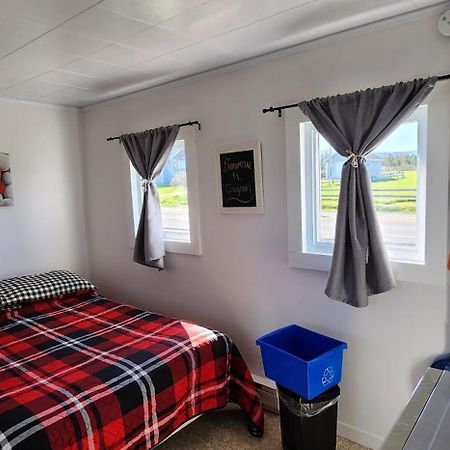 Les Cabines Sur Mer Cap-des-Rosiers Room photo