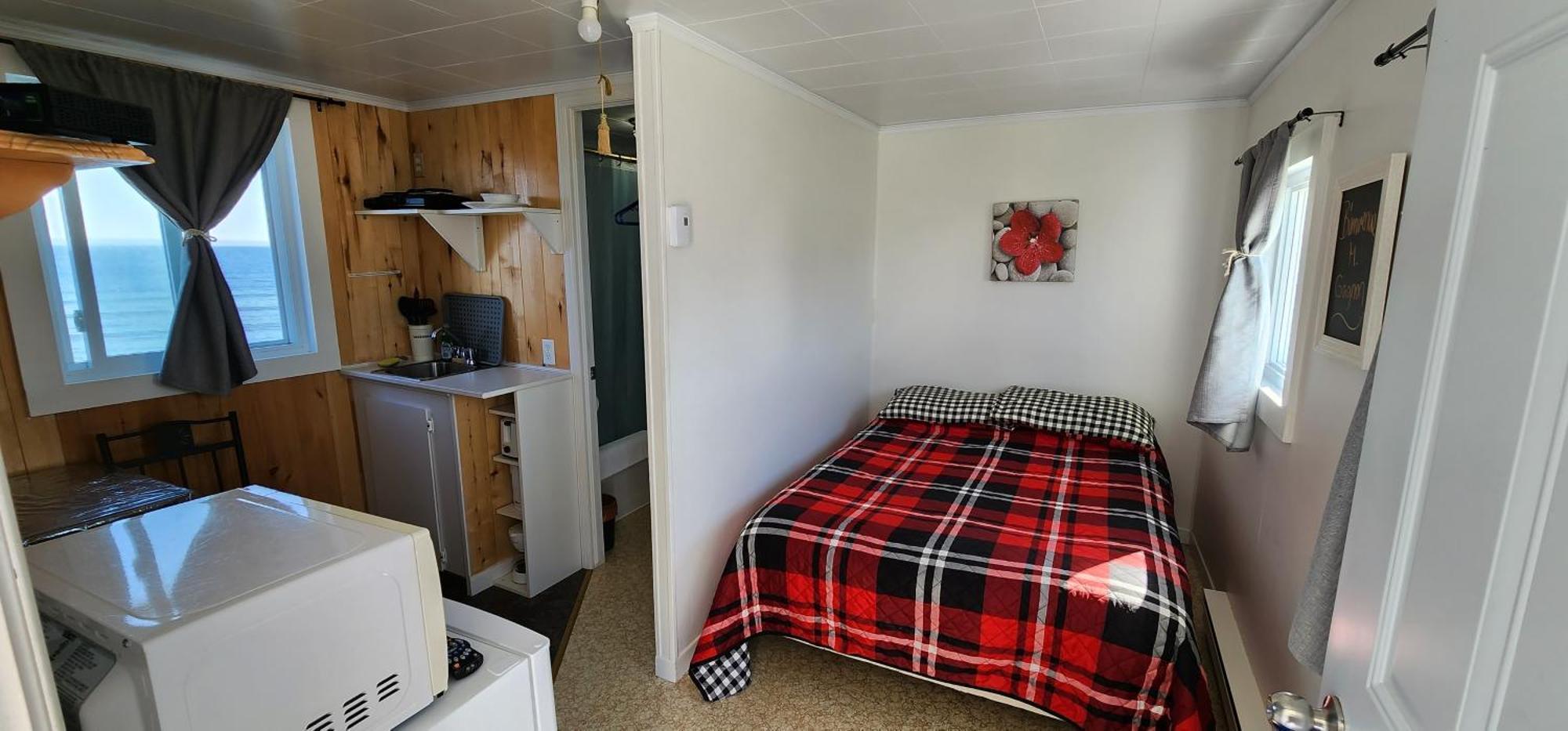 Les Cabines Sur Mer Cap-des-Rosiers Room photo