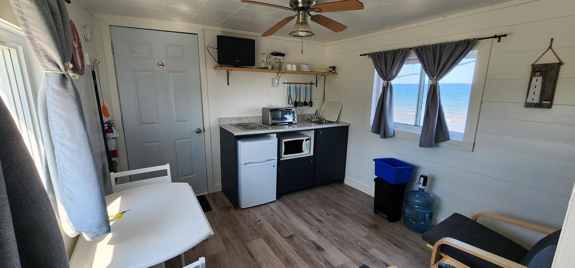 Les Cabines Sur Mer Cap-des-Rosiers Room photo