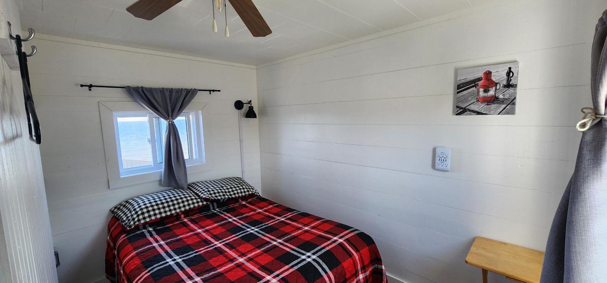 Les Cabines Sur Mer Cap-des-Rosiers Room photo